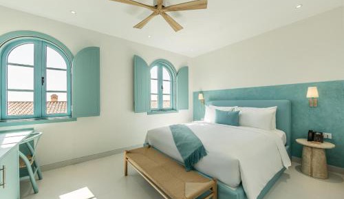 Superior King Room