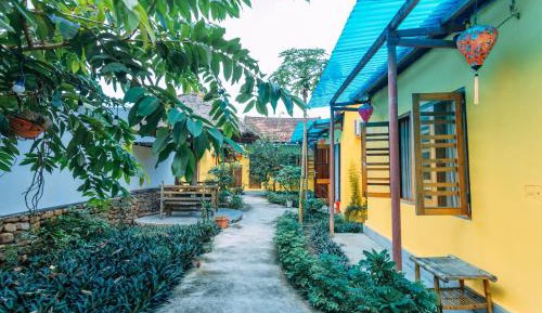 Deluxe Bungalow with Garden View