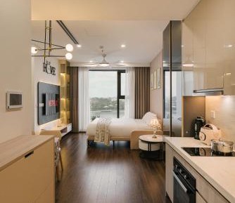 Studio Apartment with King Bed