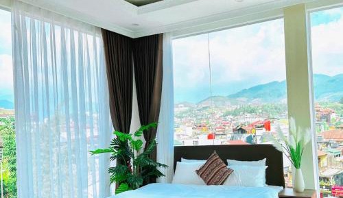 King Room with Mountain View