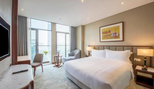 Premier King Room