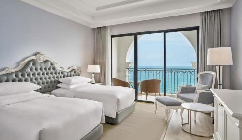 Deluxe Twin Room with Ocean View and Balcony