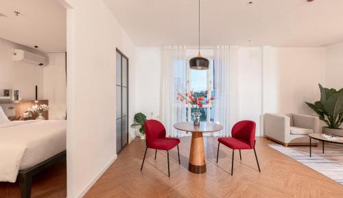 One-Bedroom Suite