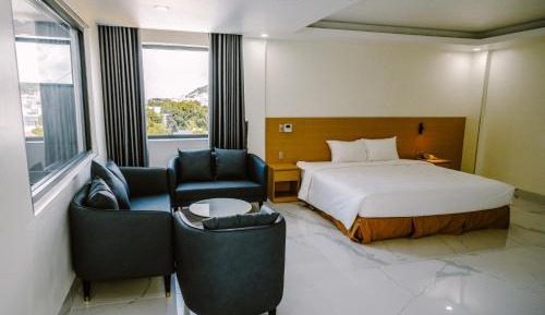 King Suite with Spa Bath