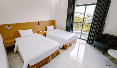 Twin Room with Shower