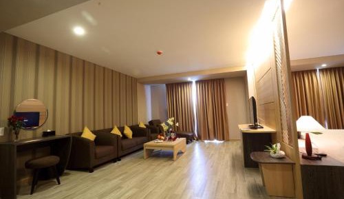 Grand Suite with Balcony and Sea View