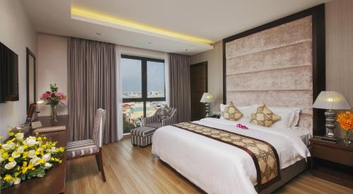  Premium Deluxe Double or Twin Room (Complimentary Lunch or Dinner)