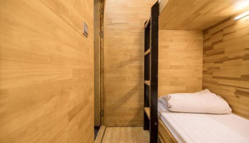 Twin Room with Shared Toilet