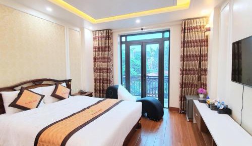 Deluxe Double Room with Balcony