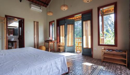 Superior Double or Twin Room with Mountain View