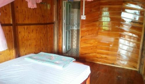 Single Room with Private Bathroom