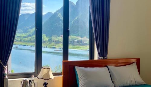 Deluxe Double Room with River View