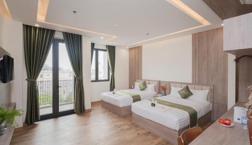 Deluxe Family Room