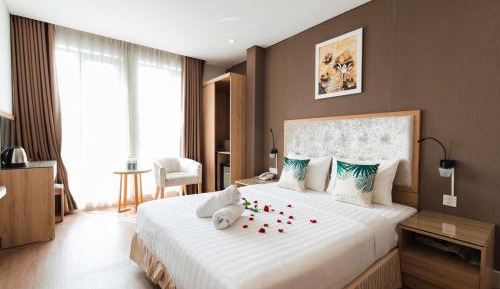 Deluxe Queen Room