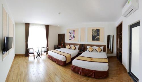 Deluxe Family Room