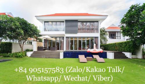 Villa with Garden View