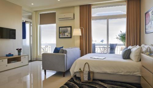 Deluxe Double with Hill View
