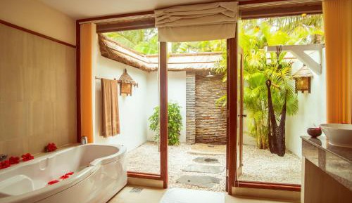 Bungalow with Garden View