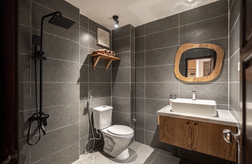 Trang Tien Apartment | HOME KEY Hanoi Center with Private Pool