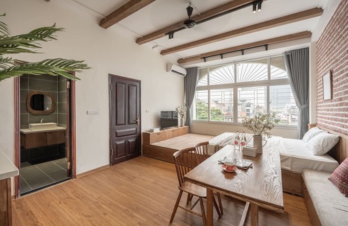 Trang Tien Apartment | HOME KEY Hanoi Center with Private Pool