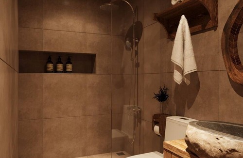 Hang Trong Apartment | Kofi Kai Apartment