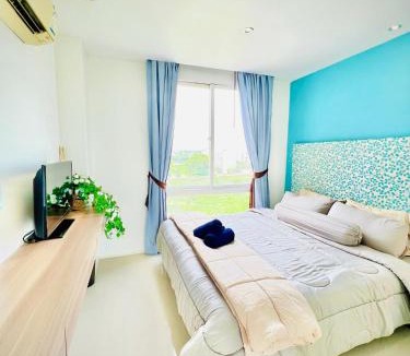 South Pattaya Apartment | LUX CONDO with Waterpark and 5 min walk to BEACH